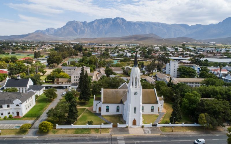 eco-cabins-worcester-town-min